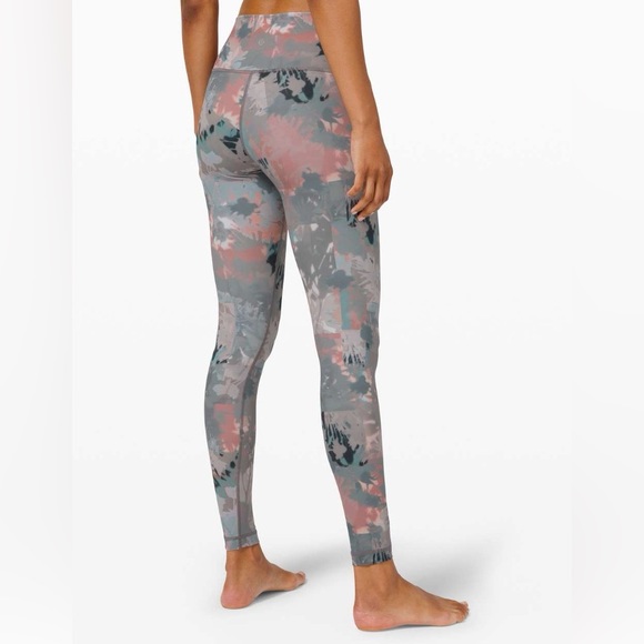 Lululemon wunder under high-rise tight 28 size 4, untamed nature multi print - Picture 2 of 6